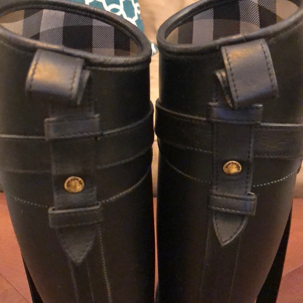Burberry rainboots - Picture 5 of 8